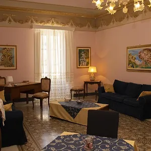 Casa De Rollo Frühstückspension Noto