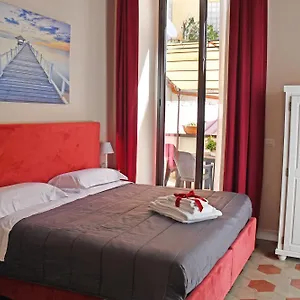 https://bb-romeo-luxury-rooms.taorminaitalyhotels.com