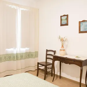  Apartamento S'eredeu Italia